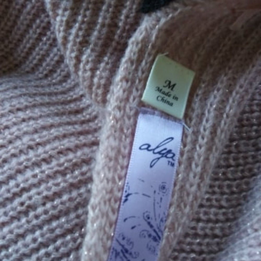 Open back sweater - Picture 2 of 4